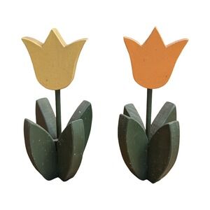 Vtg Hand Painted‎ Wood Tulip Figurines Set 2 Farmhouse Spring Decor 7" Tall